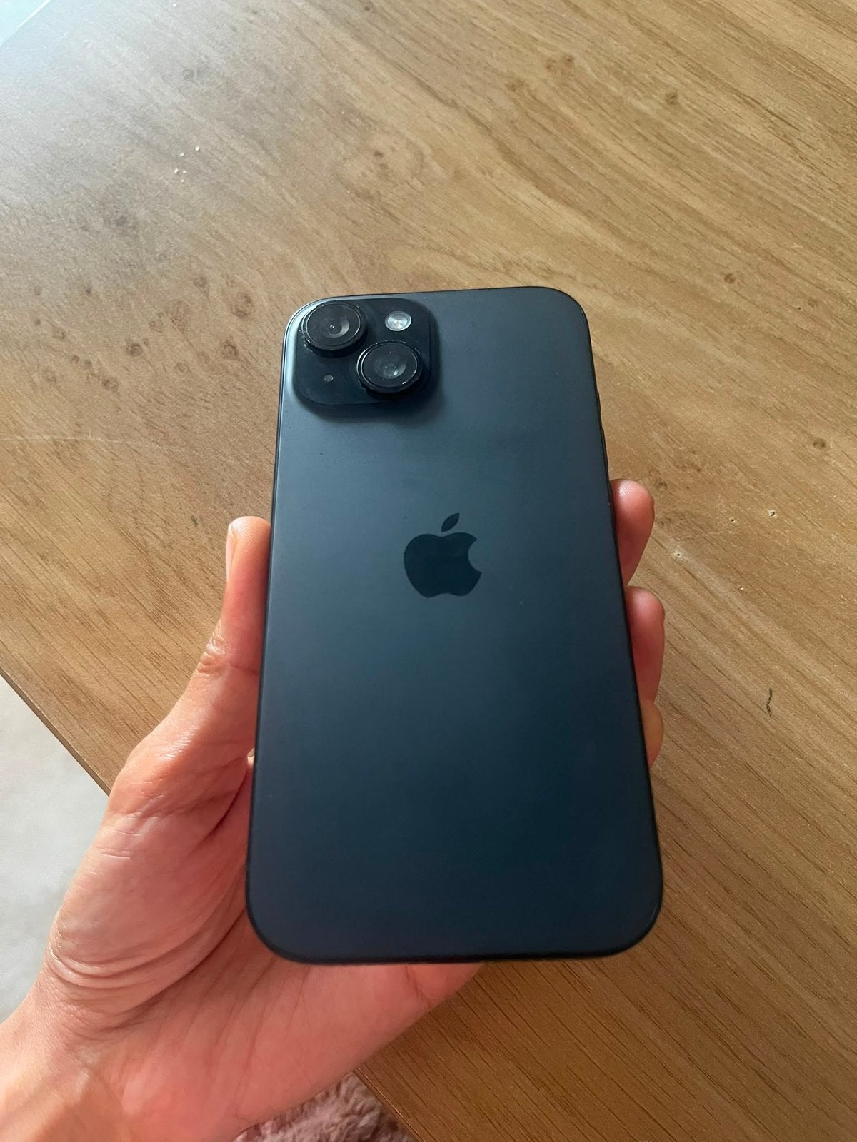 Iphone 15 128g, Enlèvement, Comme neuf, Noir, IPhone 15