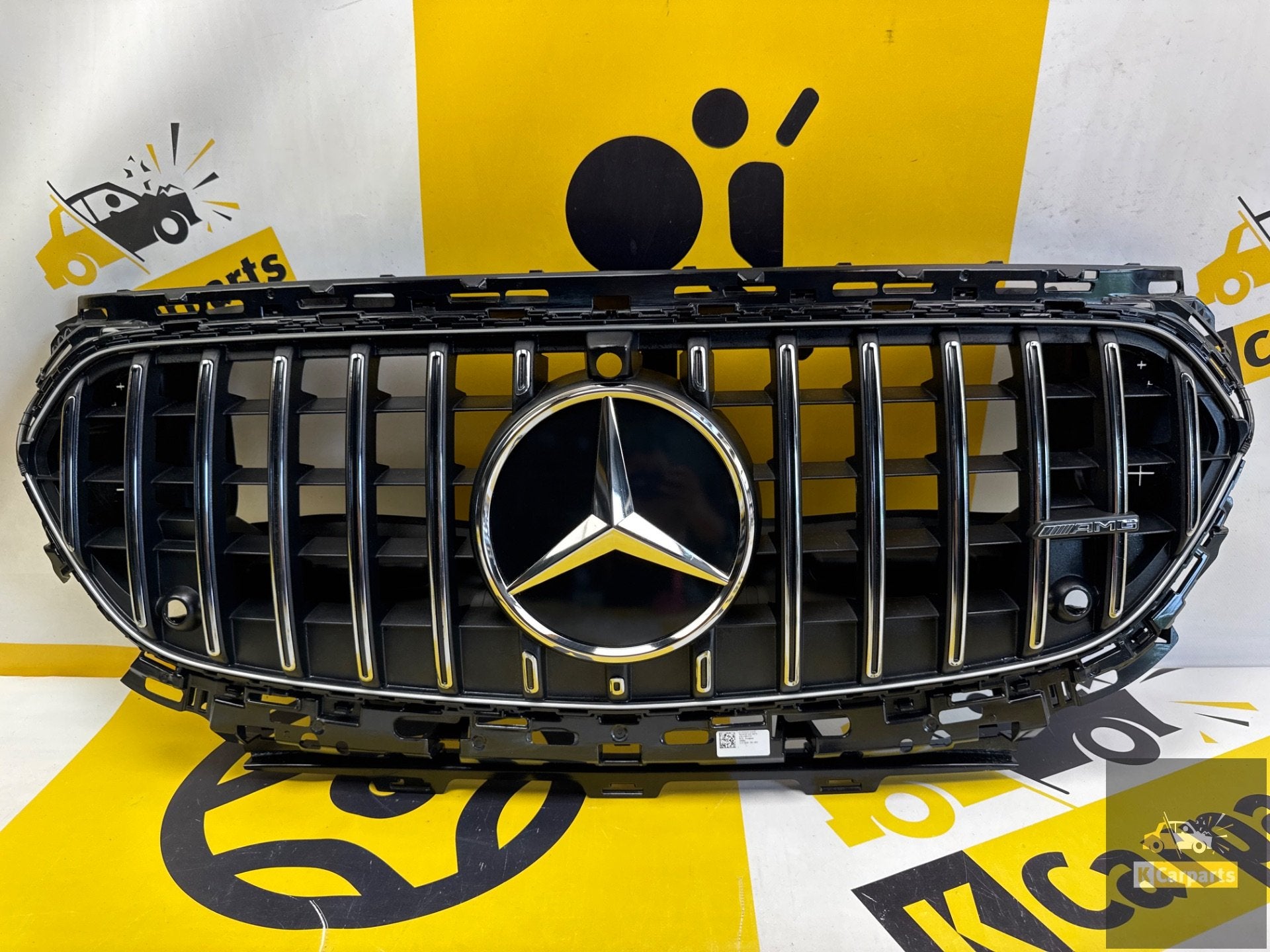 Calandre Mercedes Classe E E63 AMG W214 21- A2148889100, Mercedes-Benz AG, Mercedes-Benz, Utilisé, Mercedesstrasse 120
70372  Stuttgart, DE