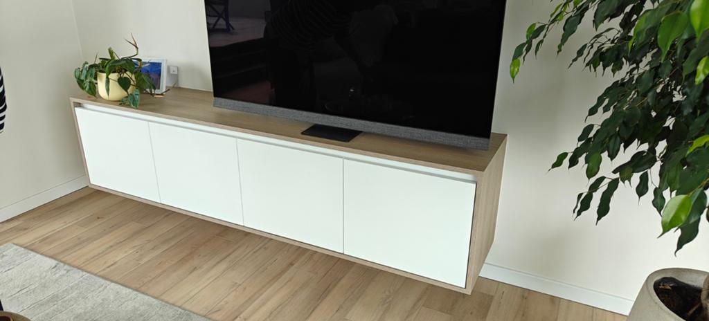 Zwevende tv kast, Huis en Inrichting, Kasten |Televisiemeubels, Ophalen, Nieuw