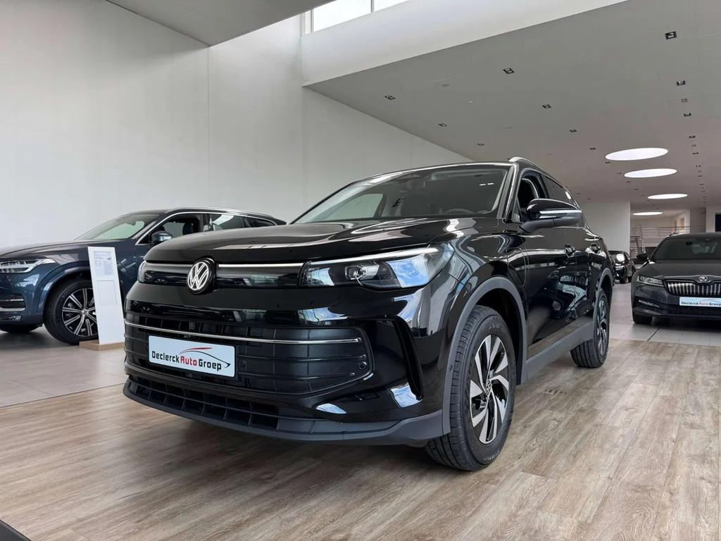 Volkswagen Tiguan HYBRID PLUGIN*LIFE*NIEUW MODEL*CAMERA*TREK, Auto's, Volkswagen, Automaat, 1498 cc, Zwart, Lichtsensor