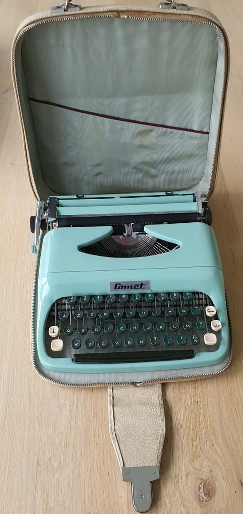 Comet typemachine, Ophalen