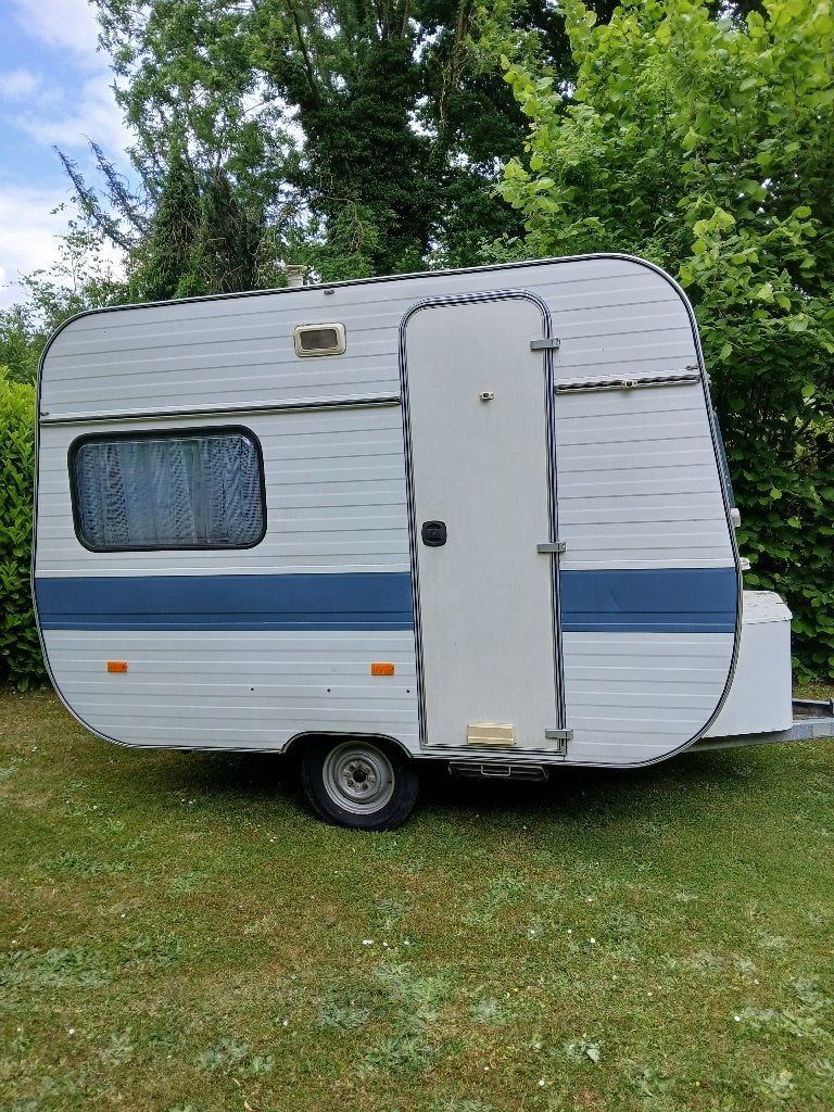Caravan, Caravanes & Camping, Caravanes, Jusqu'à 4 m, Particulier, Siège standard, Adria