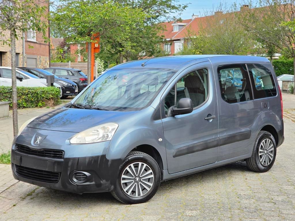 PEUGEOT PARTNER TEPEE 1.6 BENZINE EURO 5 GEKEURD, Auto's, Zwart, 72 kW, Blauw, Bedrijf
