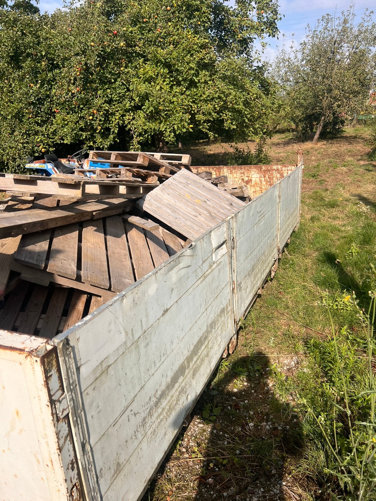 Solicon container met alu zijdeuren, Ophalen