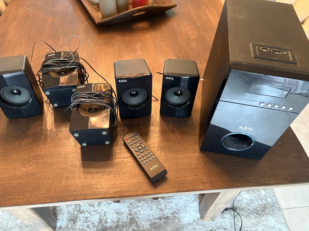 AEG home cinema, Audio, Tv en Foto, Ophalen, Zo goed als nieuw