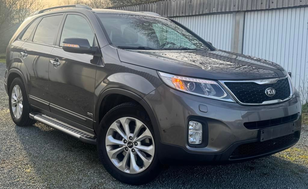 Kia Sorento 2.0 CRDi 2WD Lounge 7 zitplaatsen/Euro 6, Auto's, Kia, Voorwielaandrijving, 1995 cc, Bruin, 7 zetels