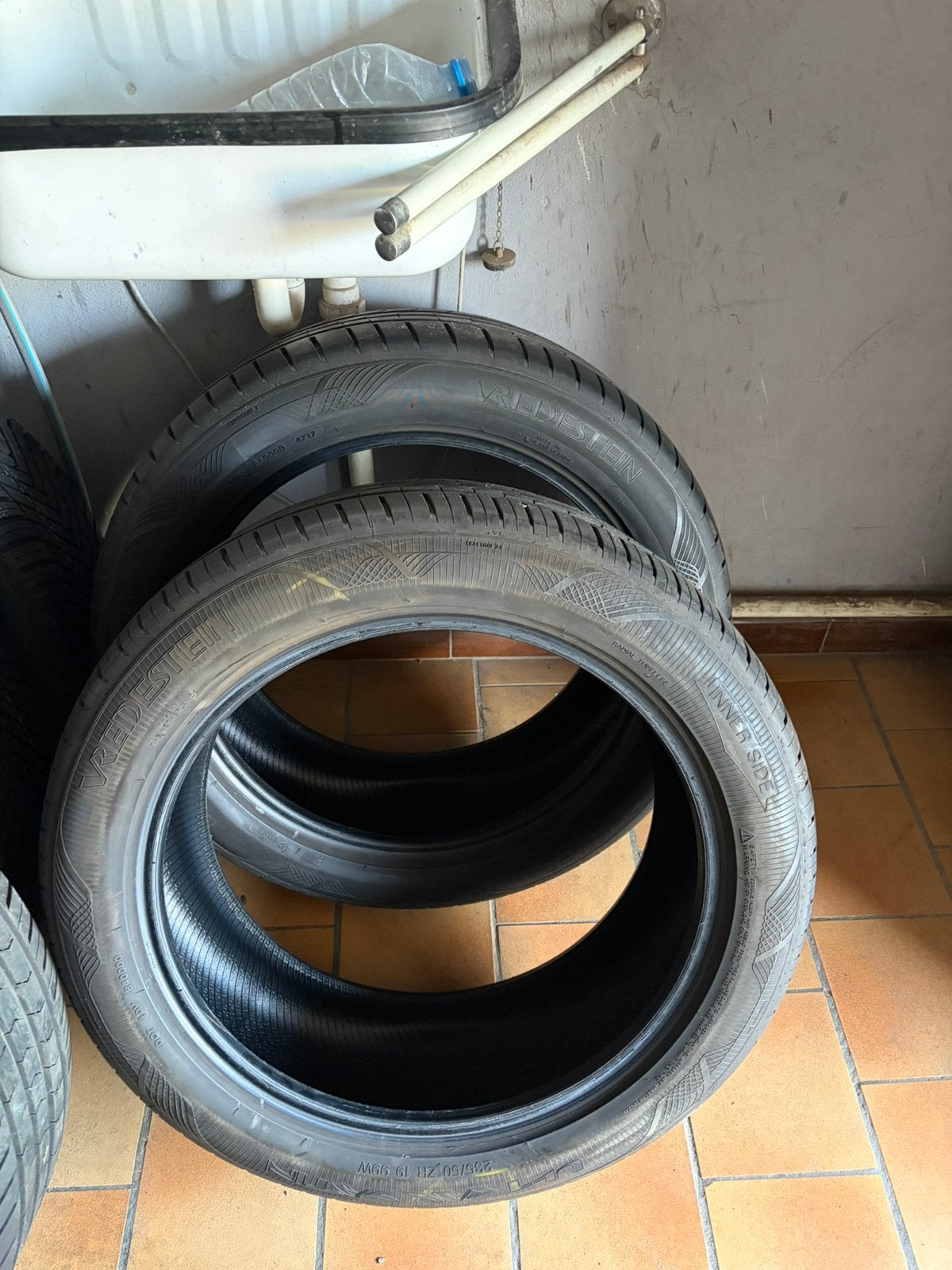 BANDEN 235 50 R19, Autos : Pièces & Accessoires, Enlèvement, Pneu(s)