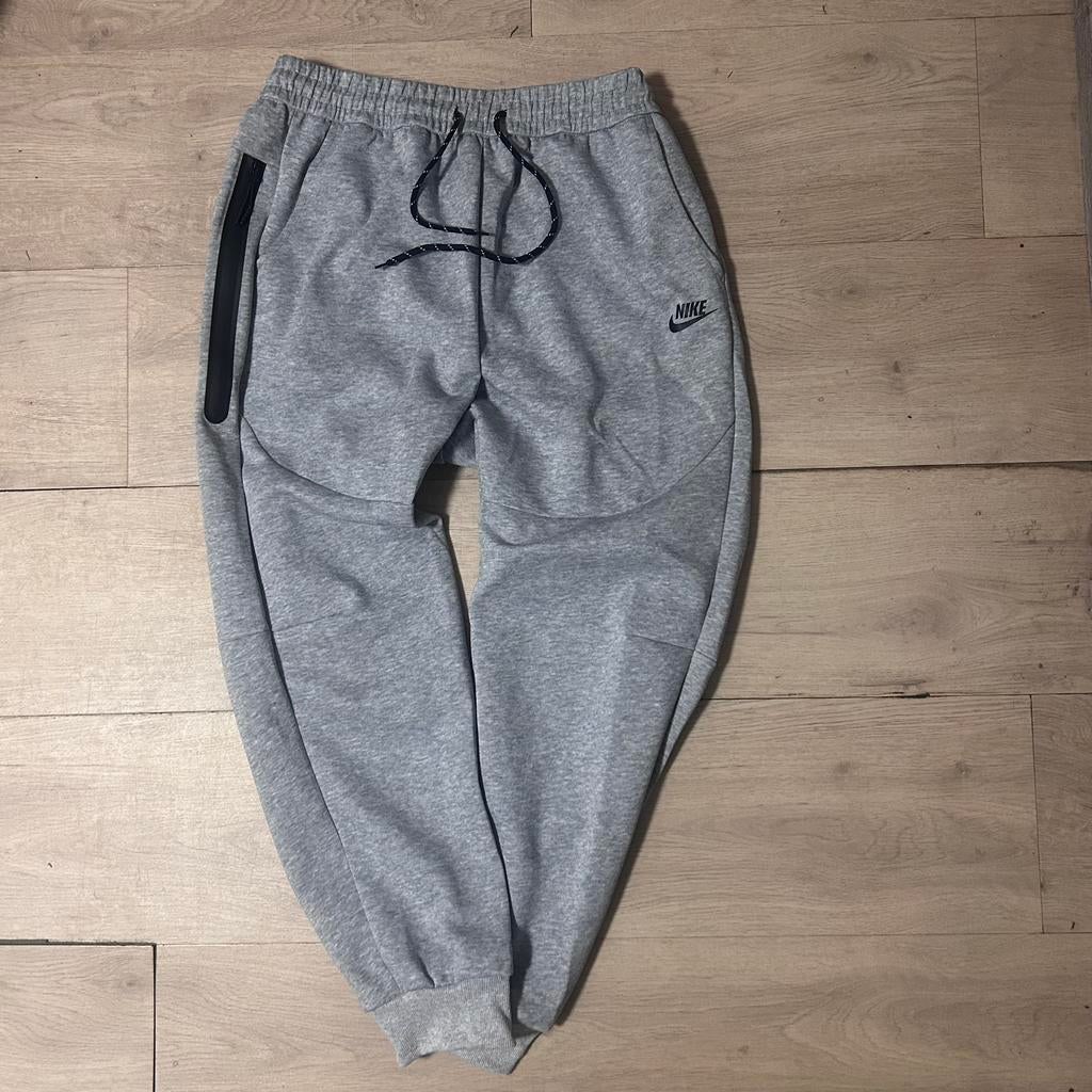 Nike Tech Jogging, Enlèvement, Comme neuf, Gris