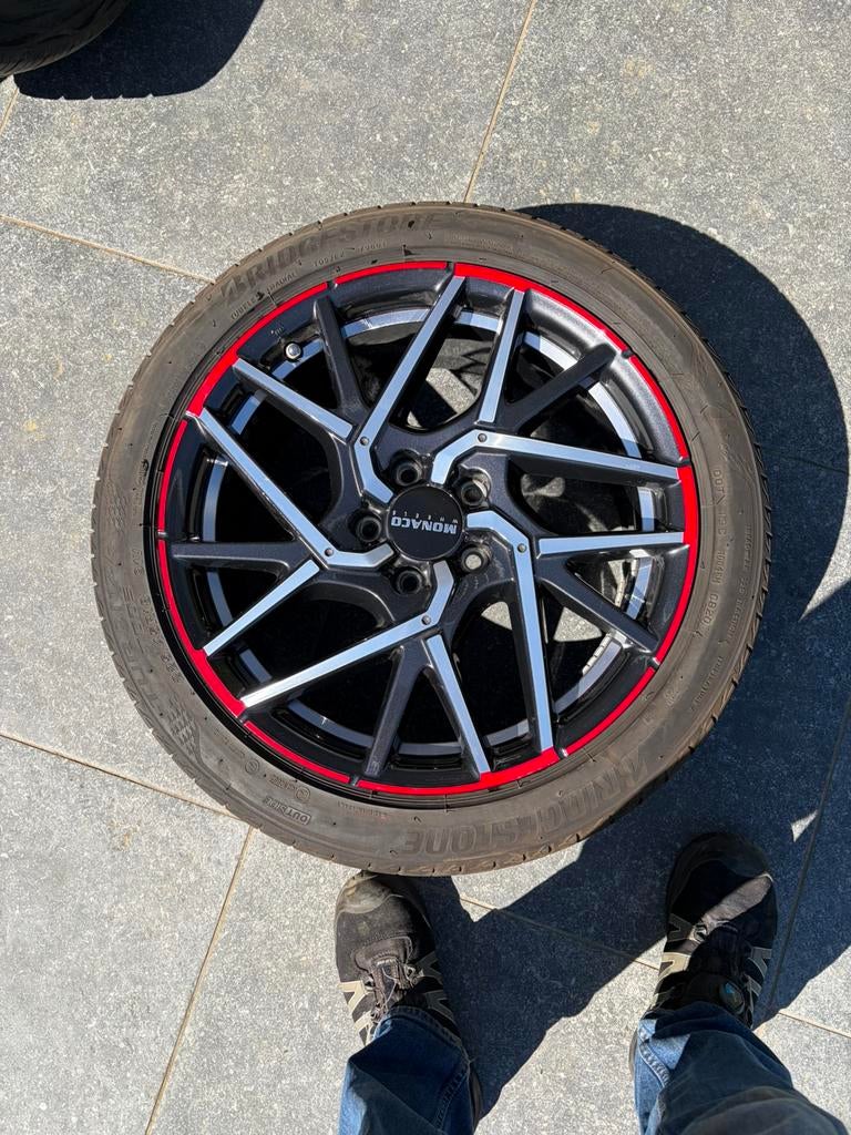 Velgen en banden 225/45x18, Auto-onderdelen, Banden en Velgen, Ophalen, 18 inch, Gebruikt, Banden en Velgen