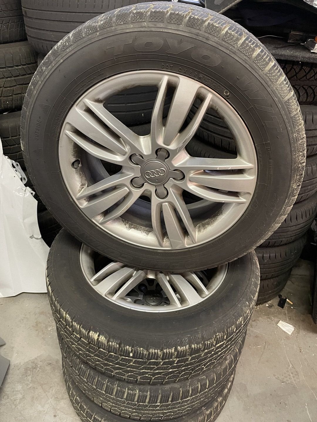 Audi Q3 8U set velgen215/60/17 4 seizoens banden 8U0601025E, Auto-onderdelen, Gebruikt, -, -, Ophalen of Verzenden