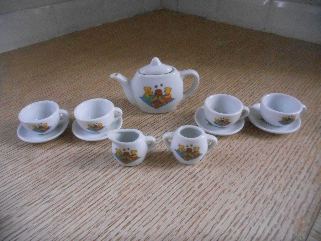 Service à café porcelaine - dinette (Poupées) c, Enlèvement ou Envoi