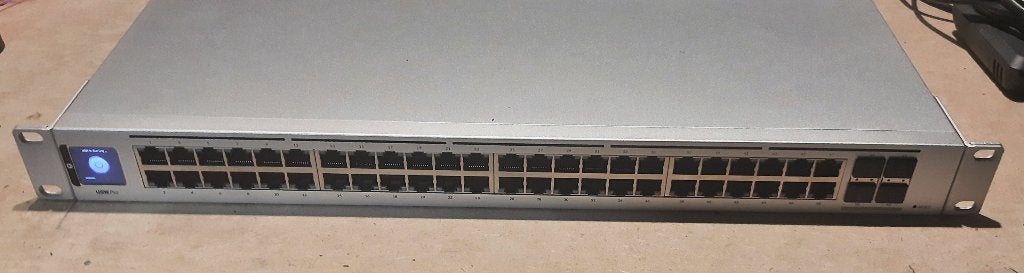 Ubiquiti USW 48 PRO, Enlèvement, Comme neuf