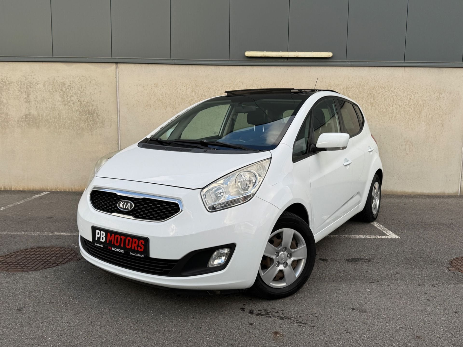 KIA VENGA - 2011 - 1.4 diesel - pano - Carpass - airco, Autos, Achat, 65 kW, Boîte manuelle, MPV ou Monospace