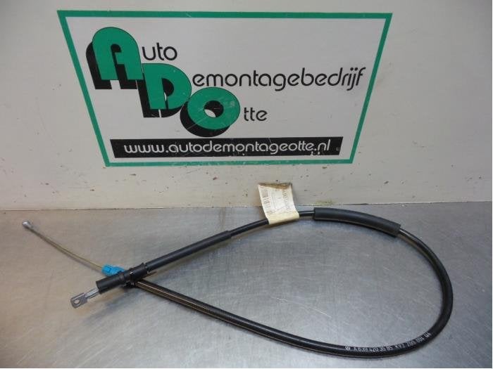 Câble frein à main d'un Mercedes Vito (Vito 03-), Autos : Pièces & Accessoires, Neuf, -, -, -