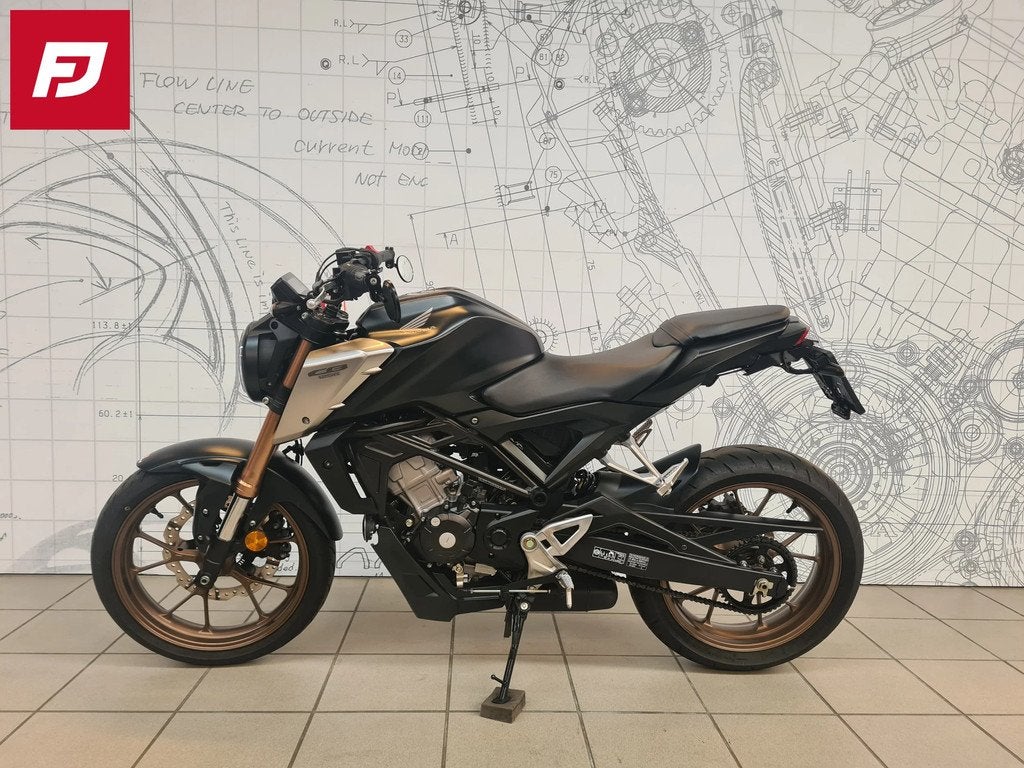 Honda CB125R (bj 2022), Motoren, Bedrijf, 125 cc, Overig, 11 kW of minder