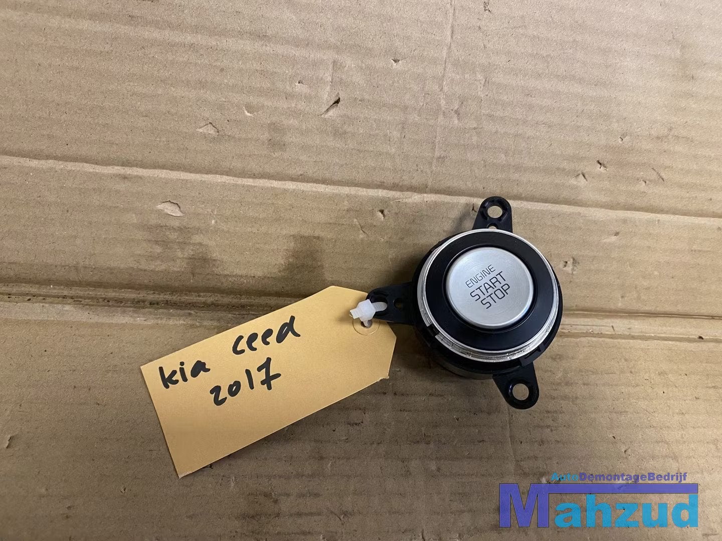 KIA CEE'D CEED Start stop schakelaar 2012-2018 10R036039, Heolleung-ro 12
06797  Seoul, Info@kia.com, Kia Corporation, Gebruikt