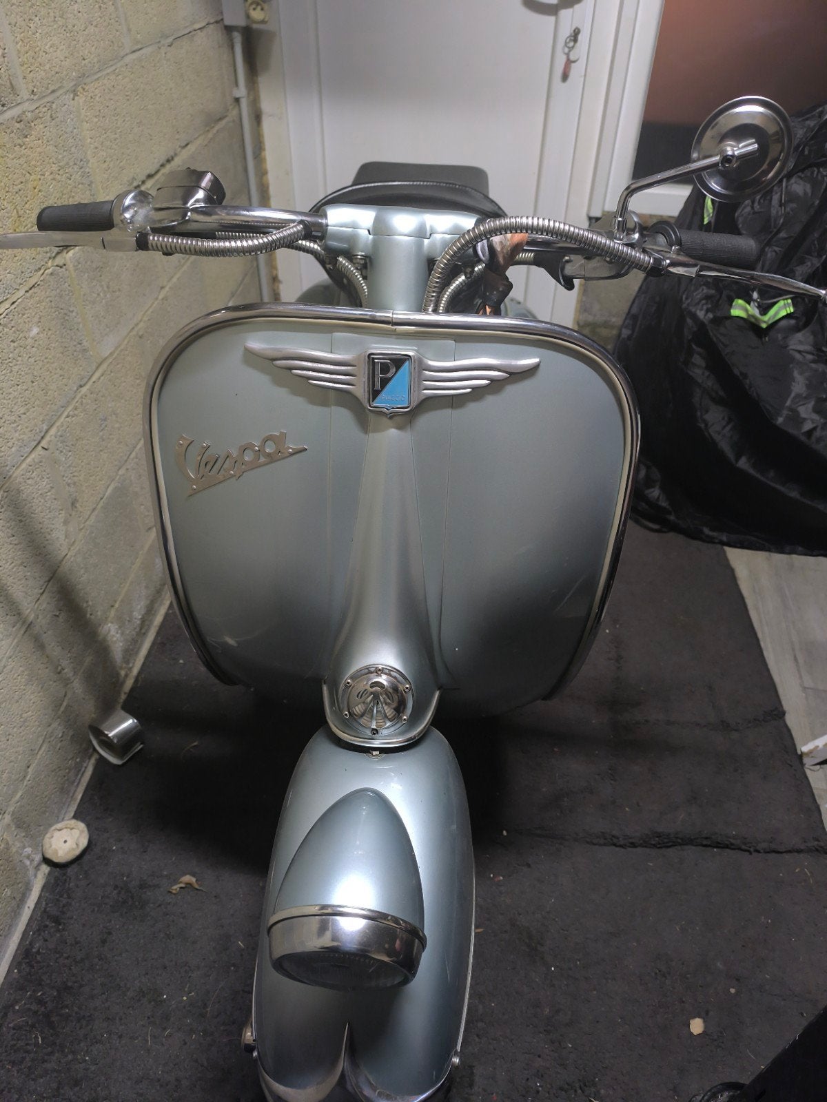 Vespa préparer en faro basso, Vespa