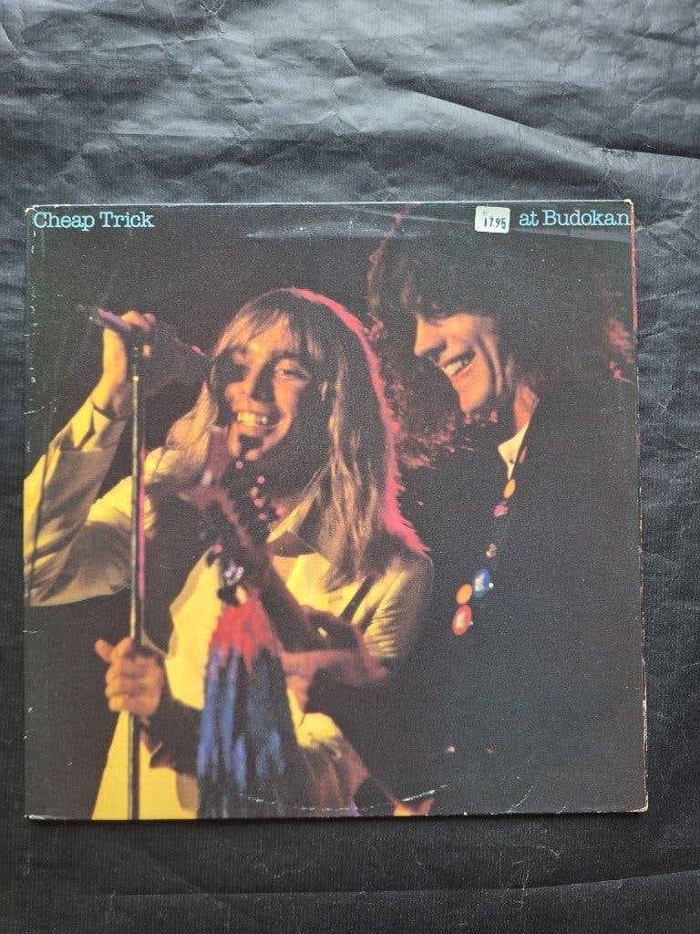 CHEAP TRICK "Live at Budokan" LP (1979), CD & DVD, Vinyles | Rock, Pop rock, Enlèvement ou Envoi, Utilisé, Pochette gatefold
