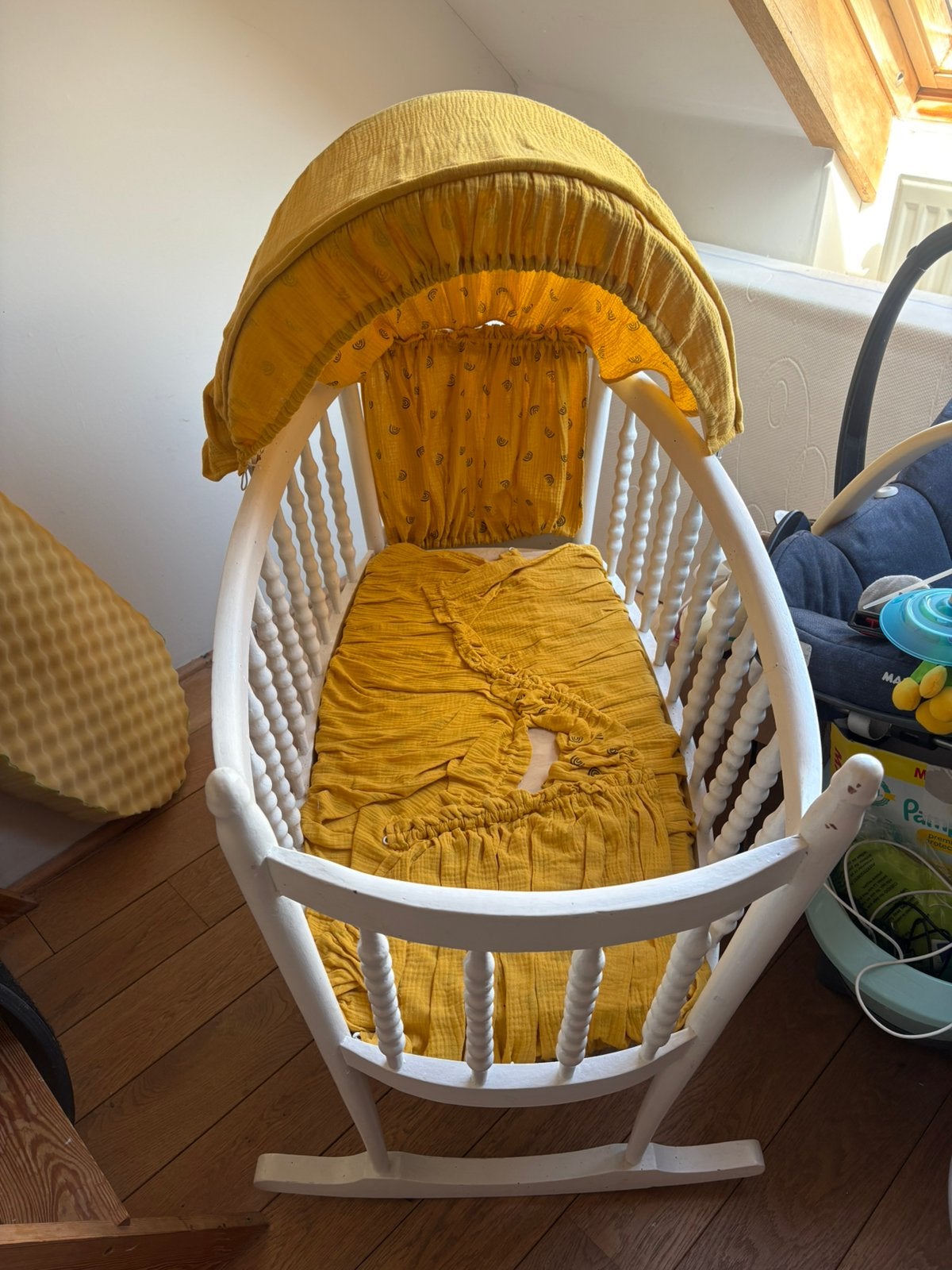 Vintage babywieg met kap, Kinderen en Baby's, Babywiegjes en Ledikanten, Ophalen, Zo goed als nieuw