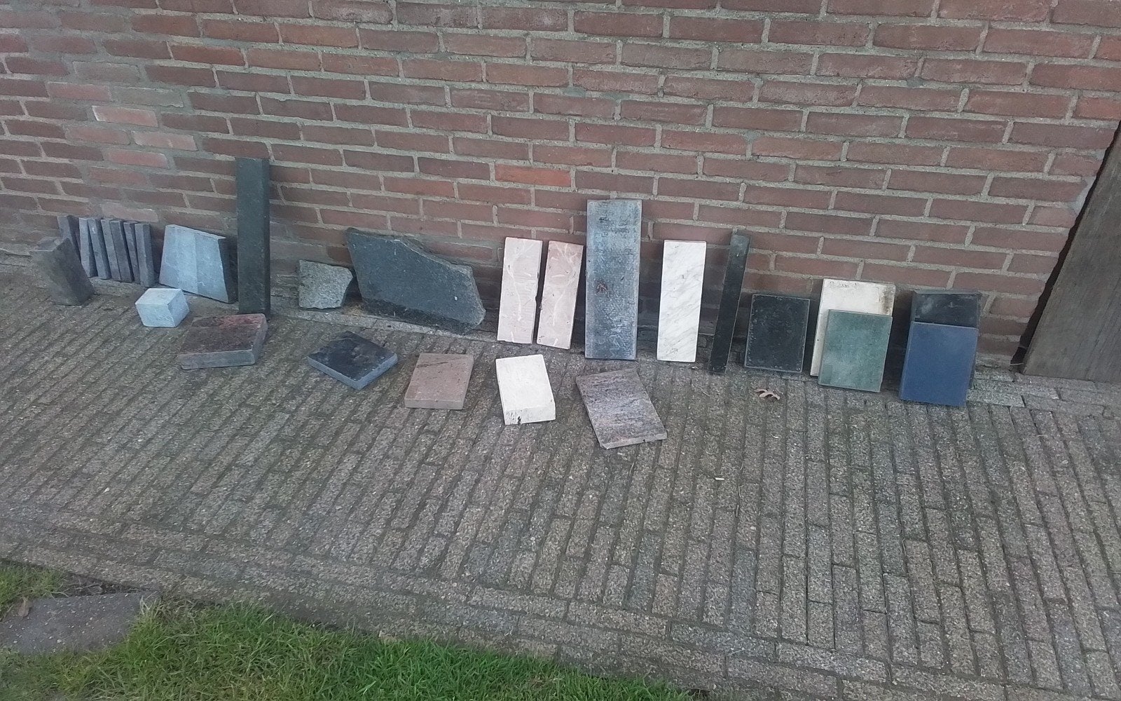 Hardsteen sokkels, voetstuk, platen, Enlèvement