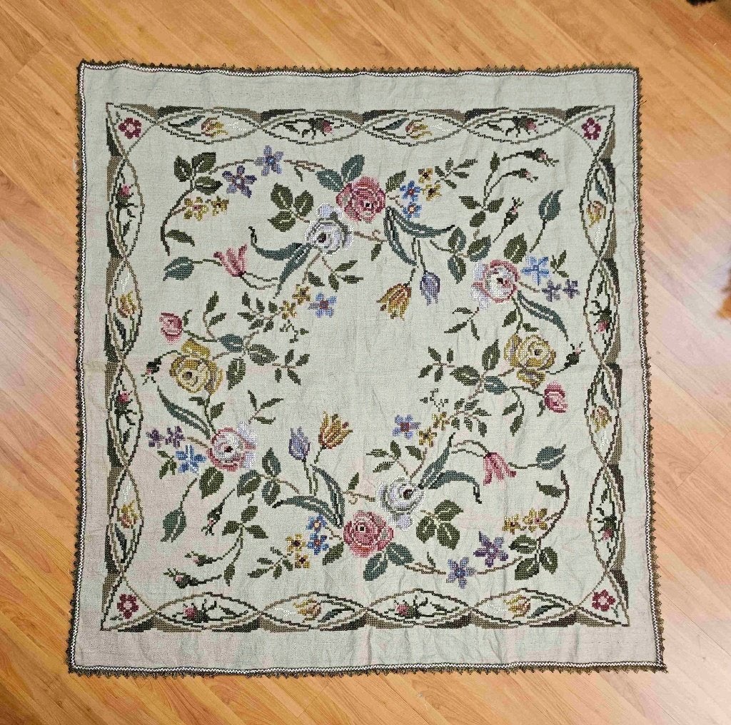 Nappe brodée vintage 140/130 cm, Enlèvement ou Envoi, Utilisé, Rectangle