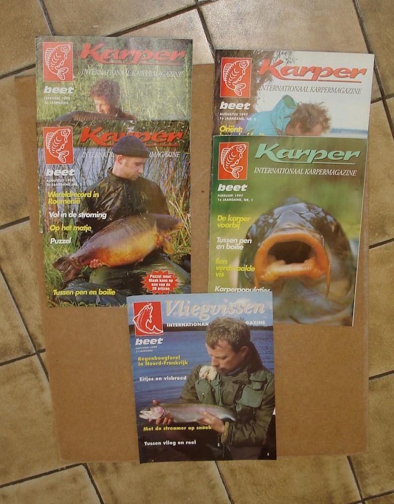 5 dunne beet magazines over : 4 x Karper + 1 x Vliegvis, Watersport en Boten, Hengelsport | Algemeen, Ophalen, Gebruikt, Boek of Tijdschrift