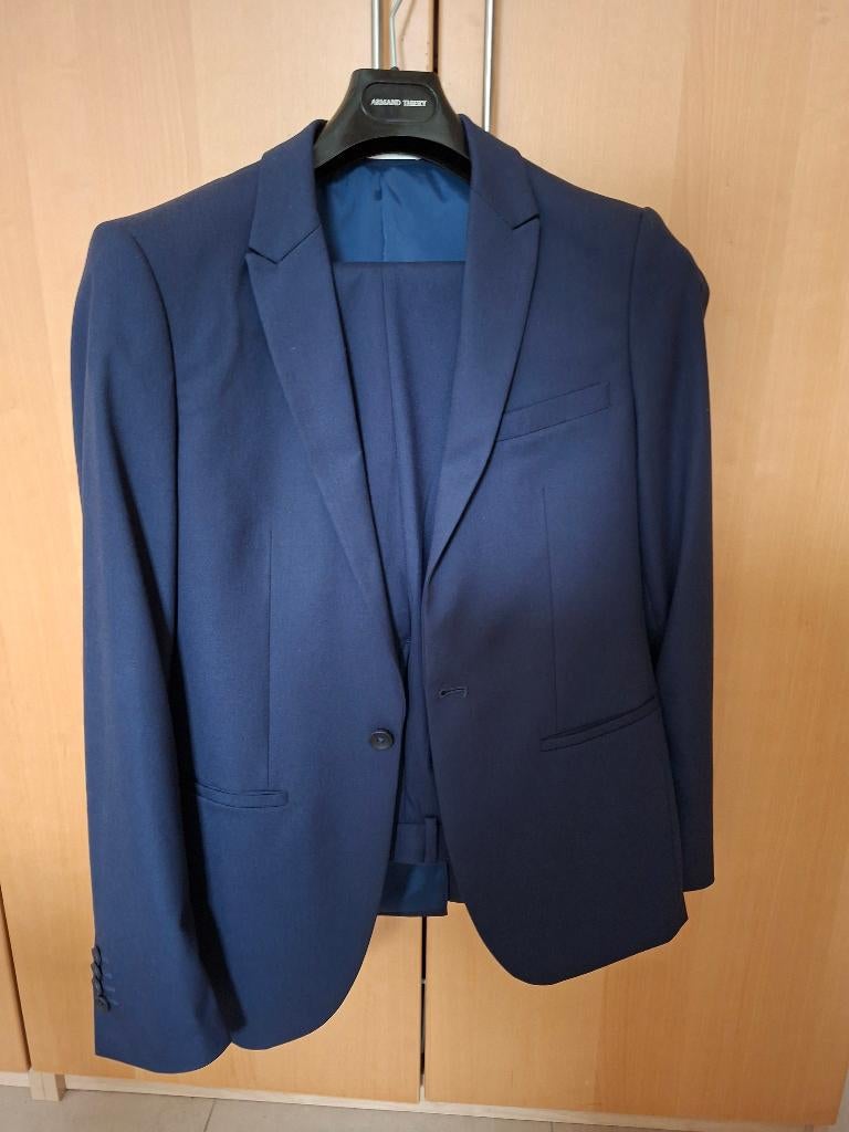 Costume complet pour jeune homme, Vêtements | Hommes, Comme neuf, Autres, Bleu, Enlèvement