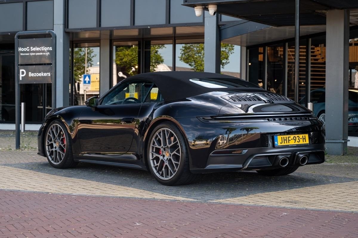 Porsche 911 Carrera GTS Cabriolet (bj 2024, automaat), Auto's, Porsche, 4 zetels, Gebruikt, 398 kW, Cabriolet