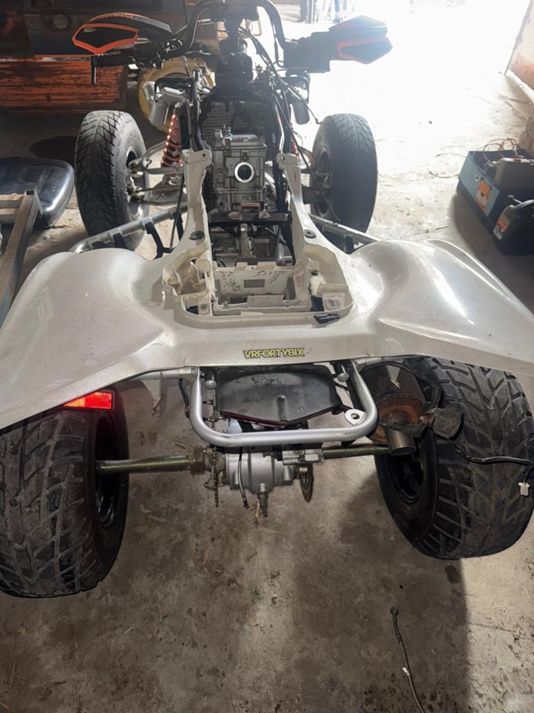 Quad Goes 450X, Motos