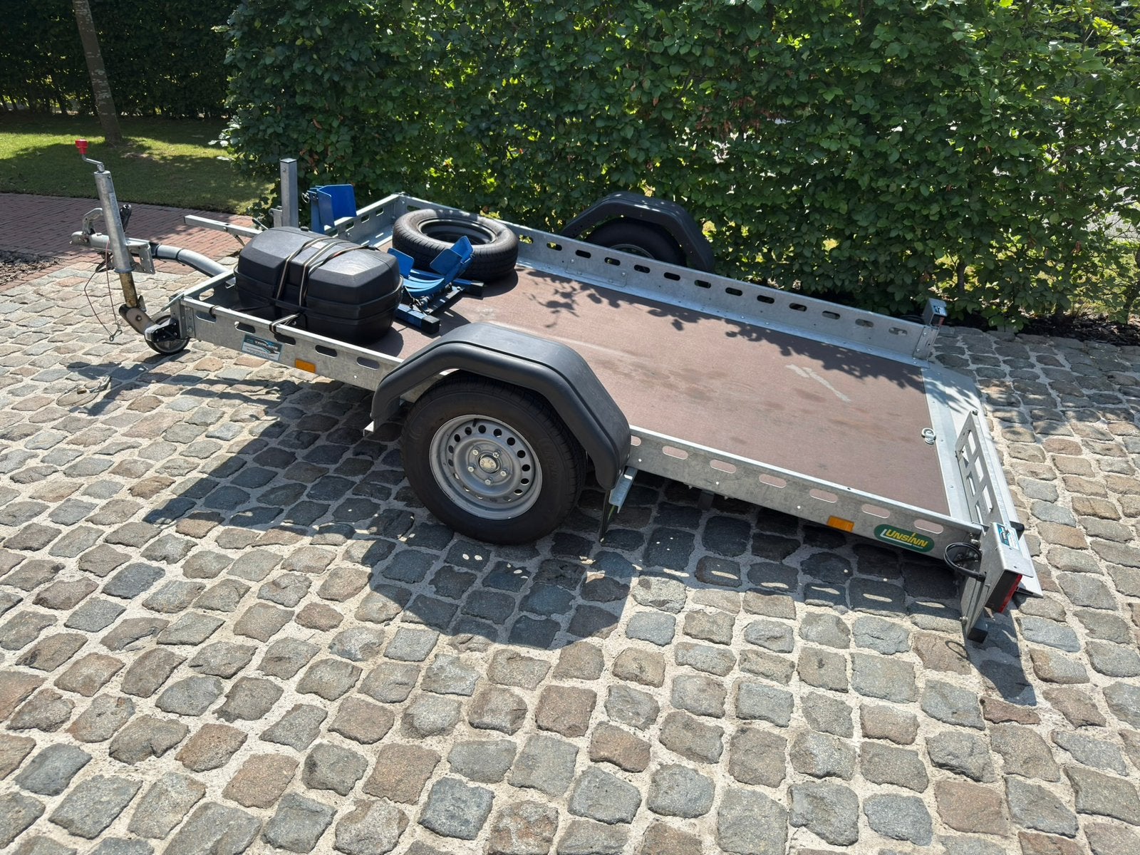 Kantelbare motortrailer 750 kg, Enlèvement, Comme neuf