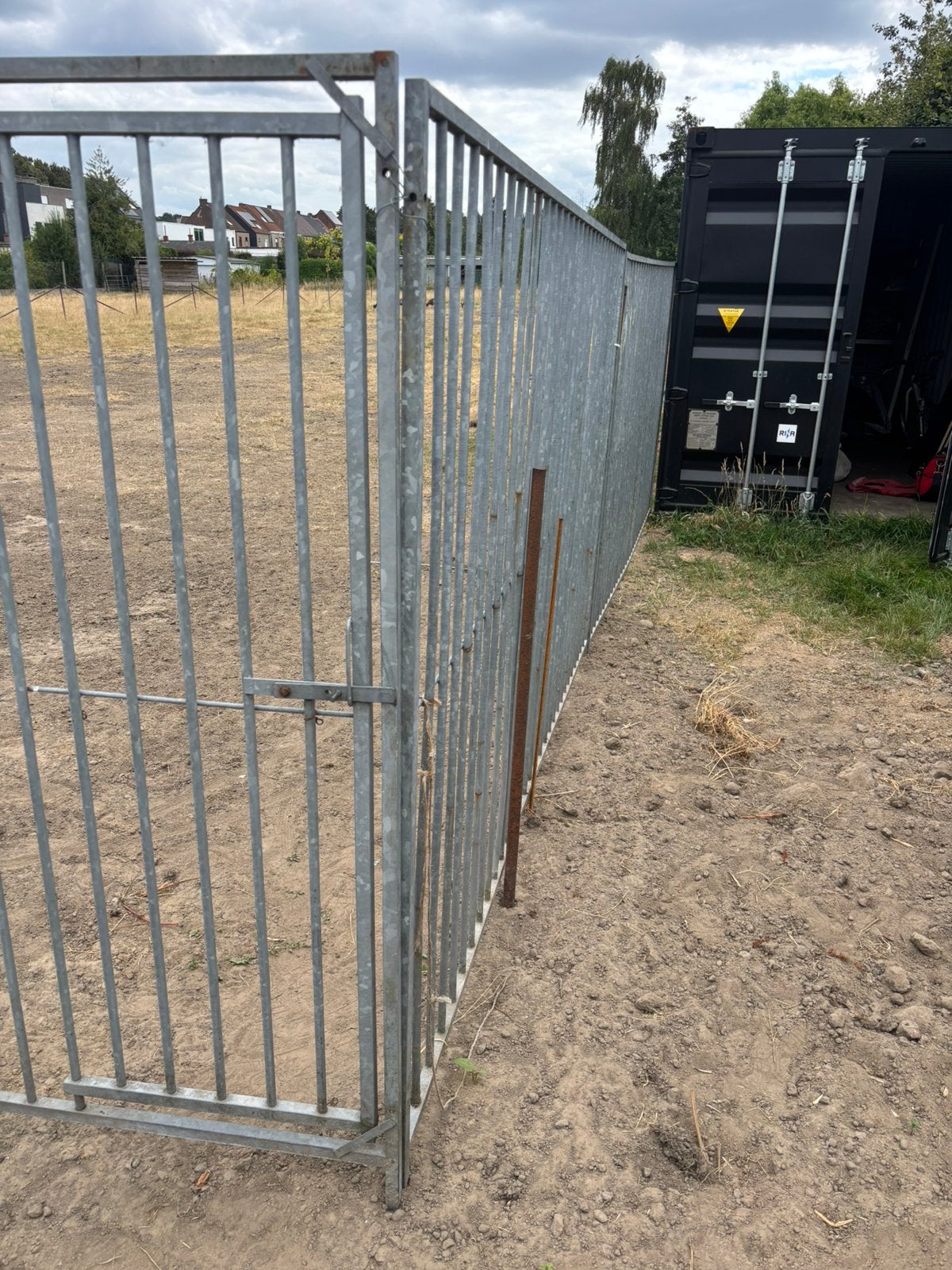 Hondenren, Dieren en Toebehoren, Hondenhokken, Ophalen, Hondenkennel, 100 cm of meer, 110 cm of meer