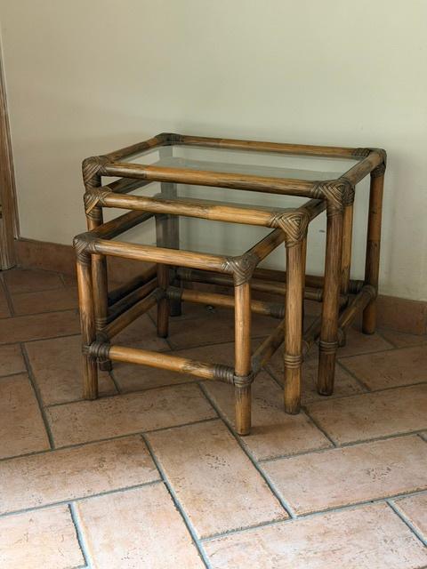Set van 3 rotan bijzettafeltjes (nr5056), 55 à 75 cm, Enlèvement, 45 à 60 cm, Comme neuf