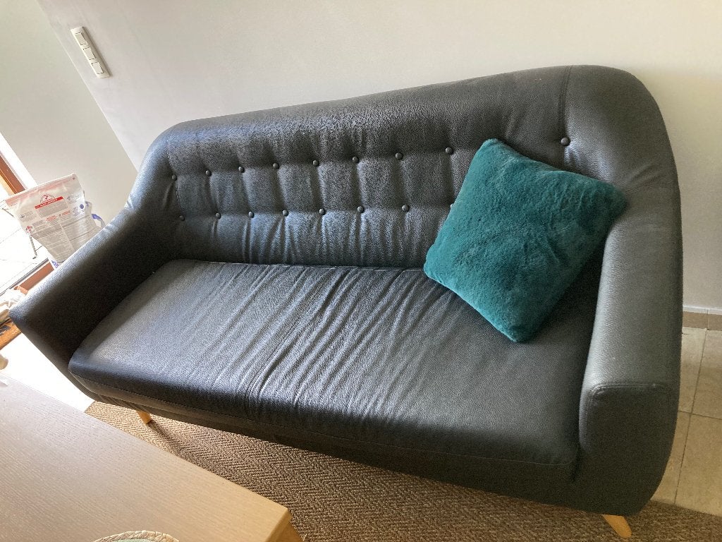 Canapé droit en cuir 3 places, Maison & Meubles, Enlèvement, Utilisé, Bois, Trois personnes