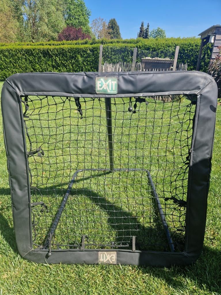 Rebounder kickback Exit, Ophalen