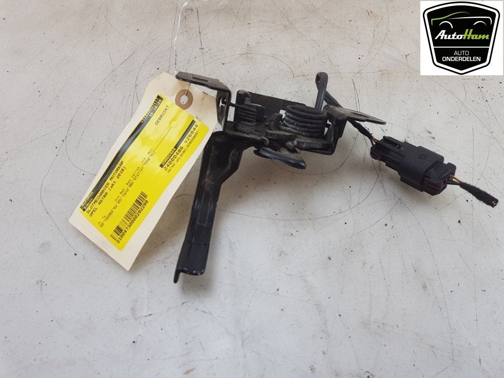 MOTORKAP SLOT Opel Astra K Sports Tourer (07-2014/12-2022), Gebruikt, Opel