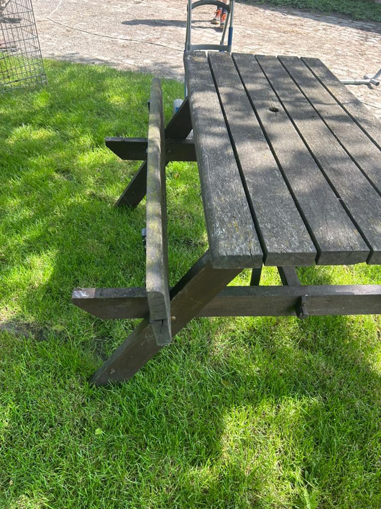 Picknickbank hardhout opklapbare zitjes, Ophalen