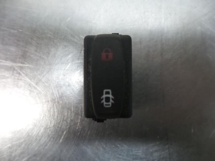 Commutateur verrouillage central des portes d'un Opel Vivaro, -, Opel, Utilisé, -