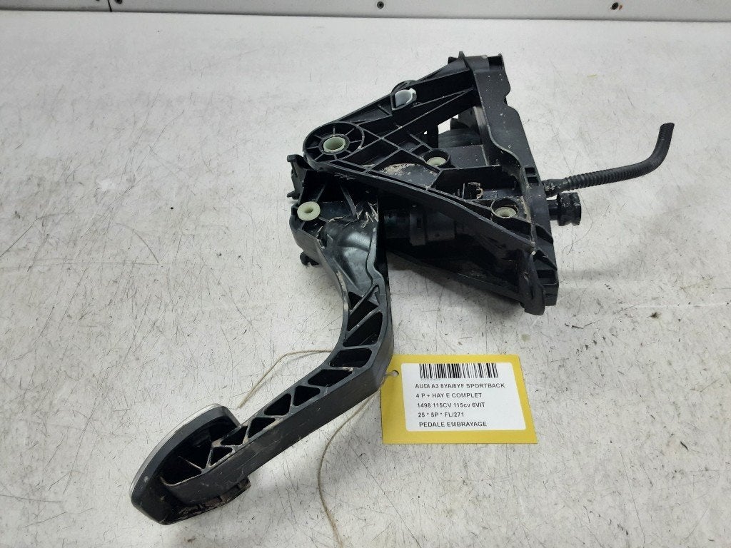 PEDALE D'EMBRAYAGE Audi A3 Sportback (8YA) (5Q1721059HM), Auto-Union-Straße  1,
85057  Ingolstadt, DE, Info@audi.de, Audi, Utilisé