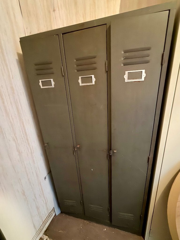 Industriële metalen kluisjes — 3 deuren — 180  90  45 cm, Huis en Inrichting, Kasten | Lockerkasten, Gebruikt, Ophalen
