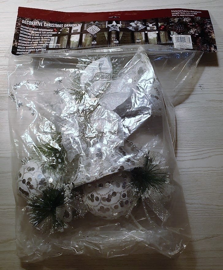Slinger met klokken en kerstballen - NIEUW, Ophalen of Verzenden, Nieuw
