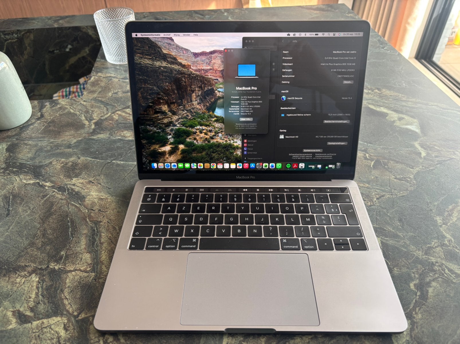 Macbook pro 13inch 2019, Informatique & Logiciels, 256 GB, Comme neuf, Azerty, 8 GB