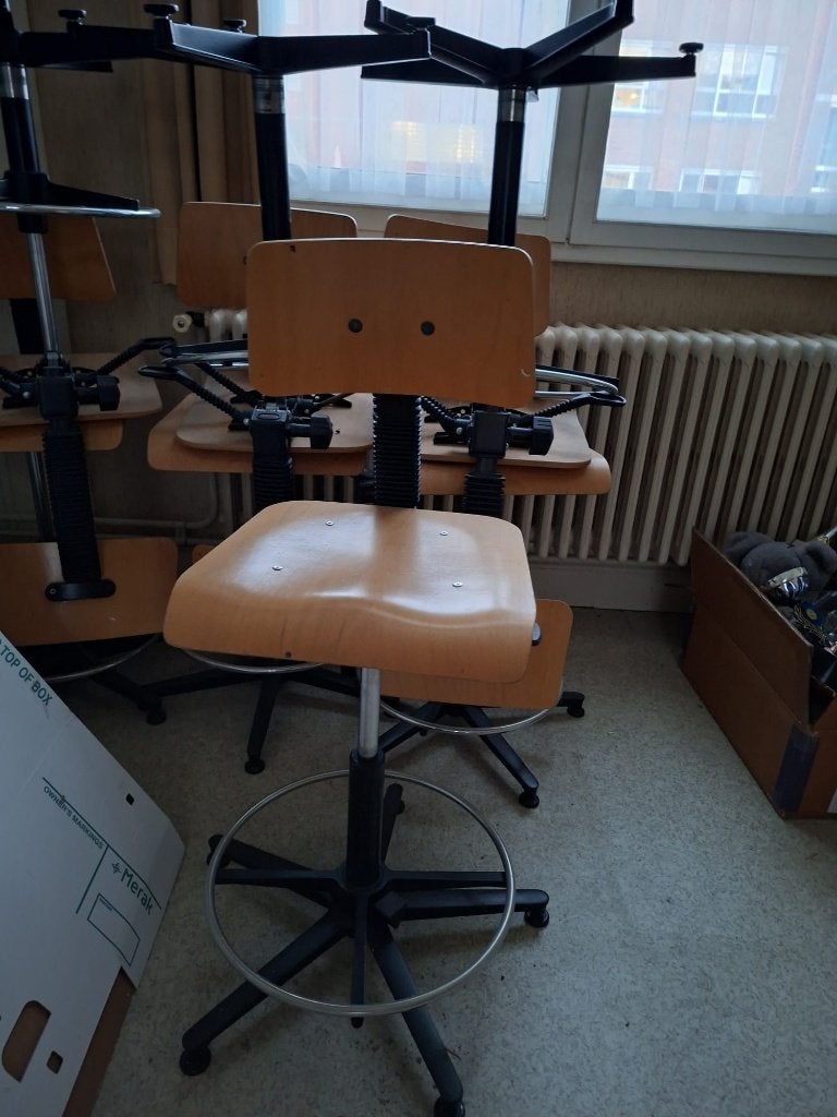 Retro naaistoel, Huis en Inrichting, Ophalen, Draaibaar, 60 tot 90 cm, Hout