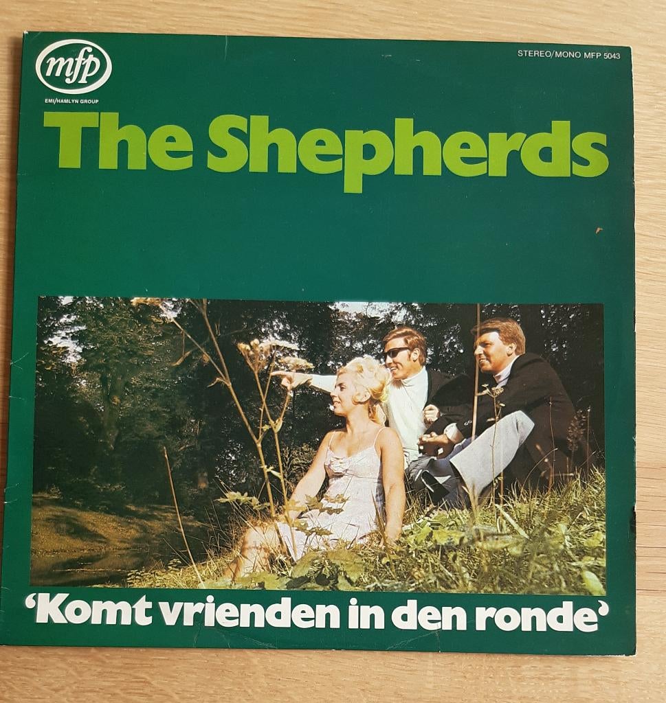LP 'Komt vrienden in de ronde´ The Shepherds, CD & DVD, Vinyles | Néerlandophone, Enlèvement ou Envoi, Comme neuf, Musique régionale