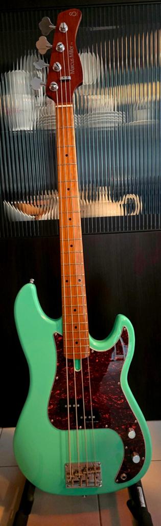 Sire Marcus Miller P5-4 Alder Mild Green +  case + sangle, Musique & Instruments, Instruments à corde | Guitares | Basses, Enlèvement