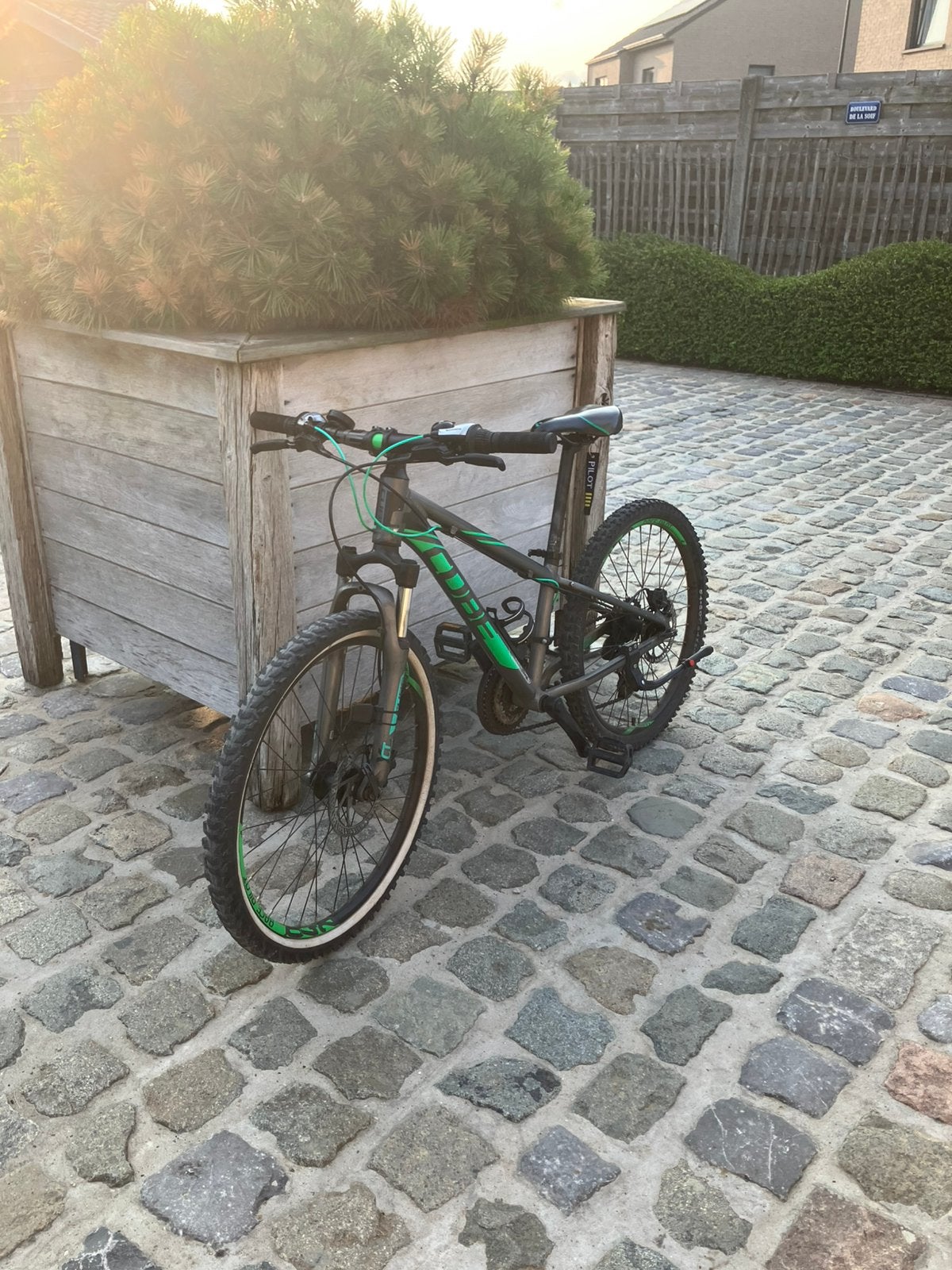 Cube kinderfiets, Fietsen en Brommers, Ophalen, Zo goed als nieuw