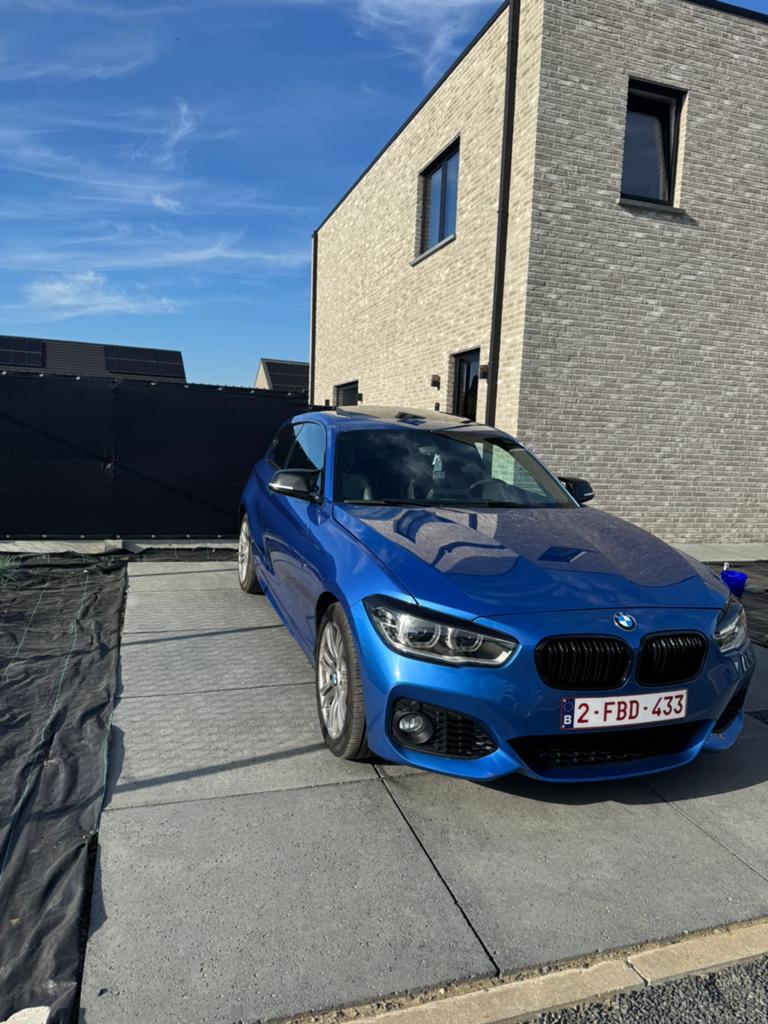 Te koop bmw 118i, Auto's, BMW, Particulier, 1 Reeks, Panoramadak, Benzine, Stadsauto, 3 deurs, Automaat, Blauw, Zwart, Leder, Achterwielaandrijving