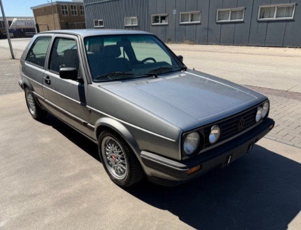 Oldtimer ☆ VW Golf 2 DIESEL (jp) 103.500-km 3-deurs trekhaak, Auto's, Stof, 4 cilinders, 1600 cc, Grijs