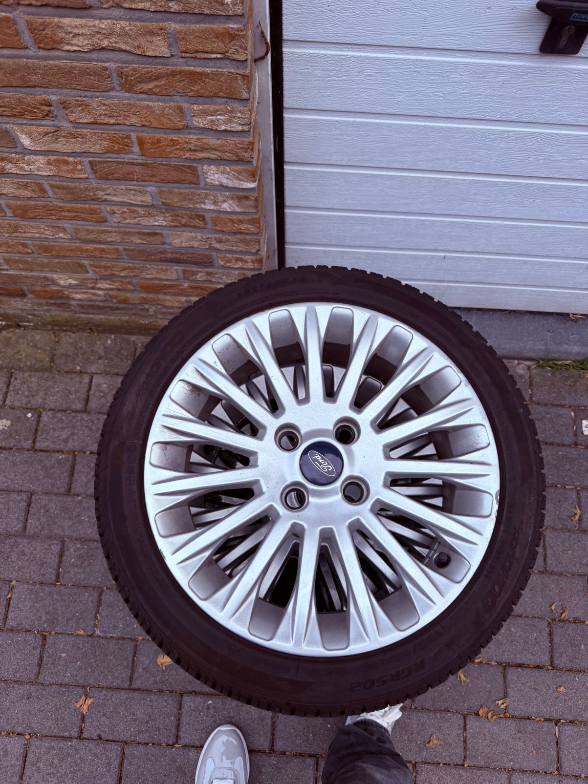Kit de jantes Ford Fiesta, Autos : Pièces & Accessoires, Pneus & Jantes, Pneus hiver, 16 pouces, Véhicule de tourisme, Pneu(s)