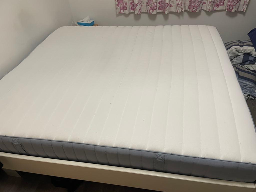 Matelas ikea Valevag 180 cm ( ferme), Maison & Meubles, Chambre à coucher | Matelas & Sommiers, Matelas, Comme neuf, Enlèvement