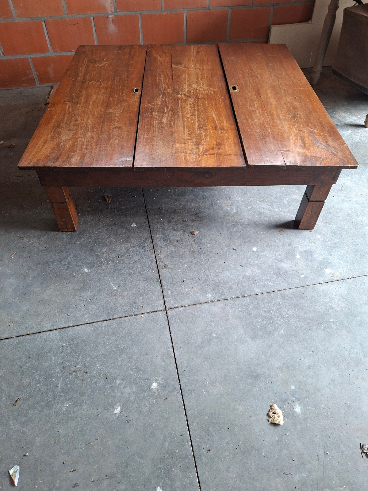 Salontafel met opbergruimte, Ophalen